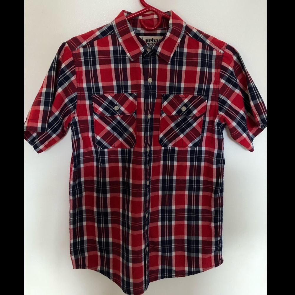 boys size XL - plaid ,  URBAN PIPELINE button up